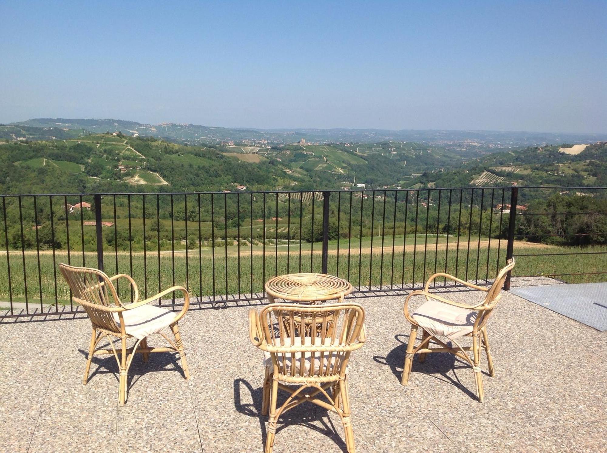 Locanda San Lorenzo Roddino Pokoj fotografie
